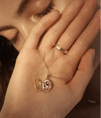 Charms & Pendants