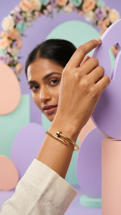 Signature Curve Bracelet